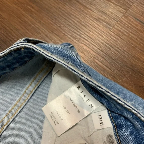 NWT Risen Mid Rise Tapered Distressed Jeans - Picture 9 of 12